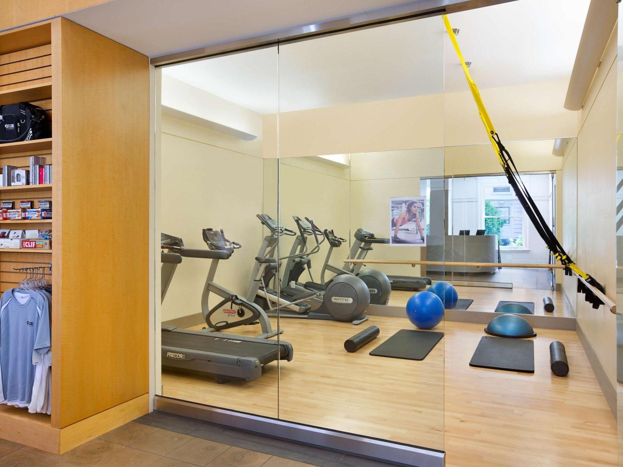 Готель Fairmont Сан-Франциско Екстер'єр фото The gym at the Westin Palace Madrid