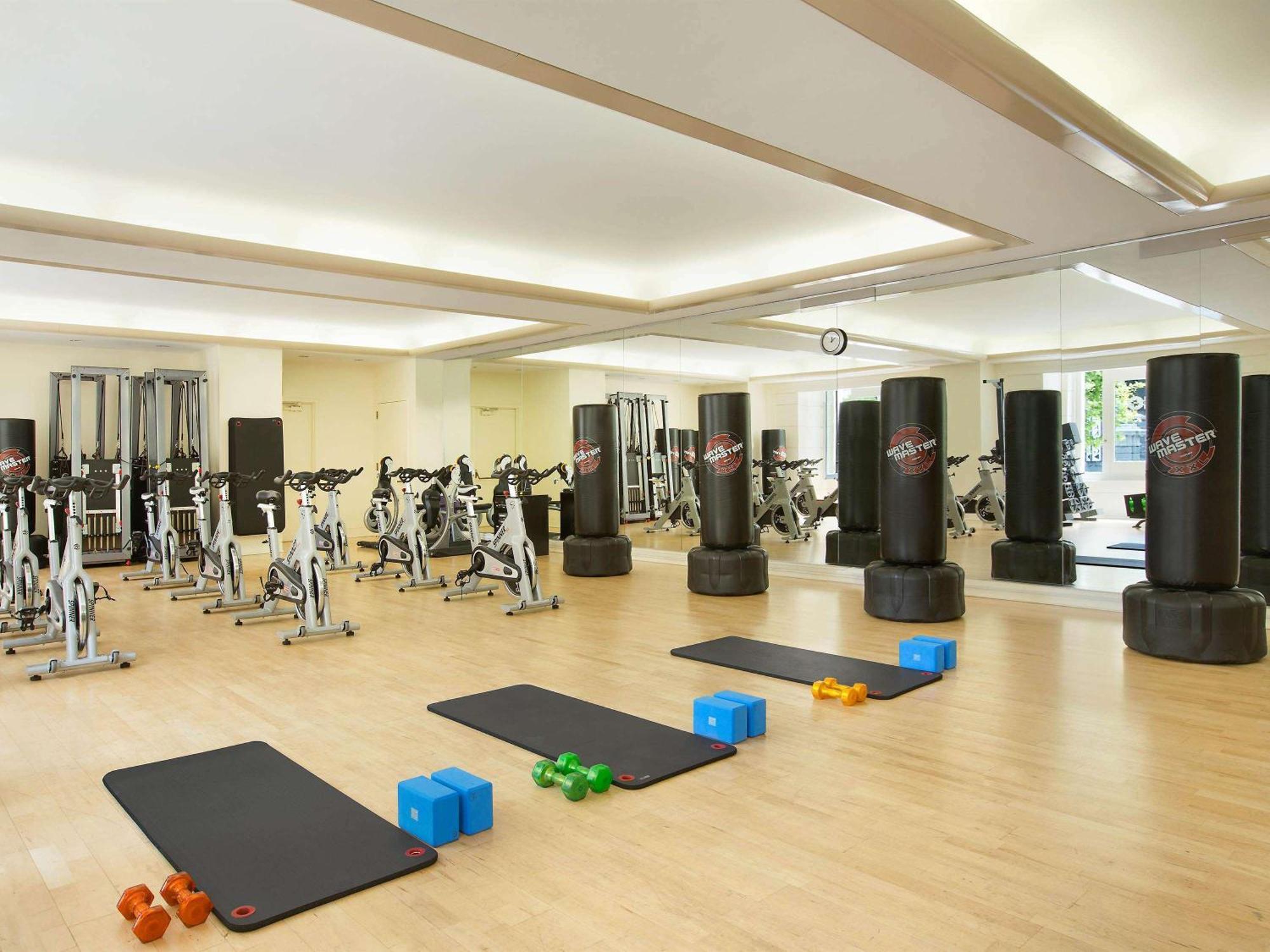Готель Fairmont Сан-Франциско Екстер'єр фото The gym at the hotel